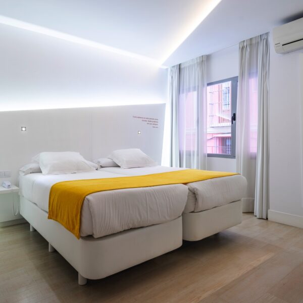Atarazanas Malaga Boutique Hotel1 600x600