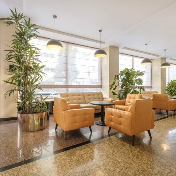 HotelReytan Warsaw lounge 600x600