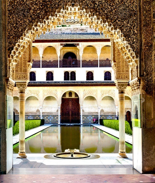 Alhambra-Pool-500