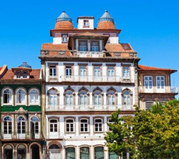 Guimaraes tour 01 360x320